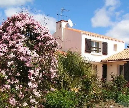 D'hotes La Forterie Oda ve Kahvaltı Vairé