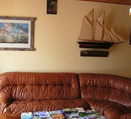 D'hotes La Forterie Oda ve Kahvaltı 3*